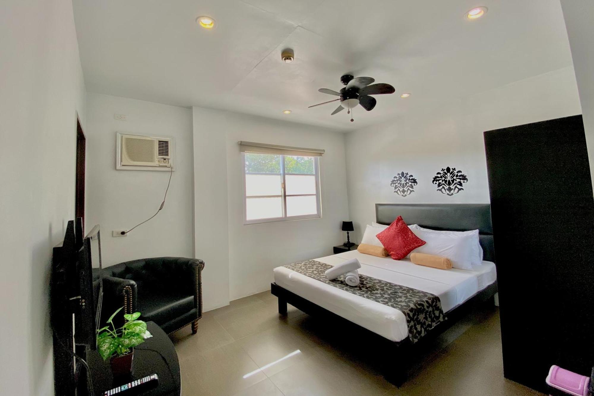 Micasa Lodge Palawan Coron Exterior photo